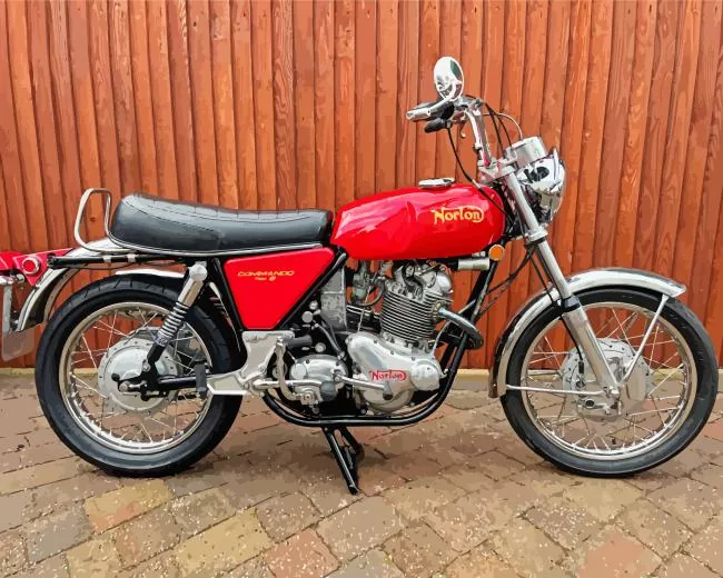 red norton 750 commando Diamond Paintings Red Norton 750 Commando 5D Diamond Painting